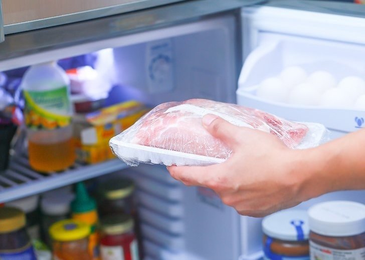 Cho vào tủ các thực phẩm có độ ẩm cao