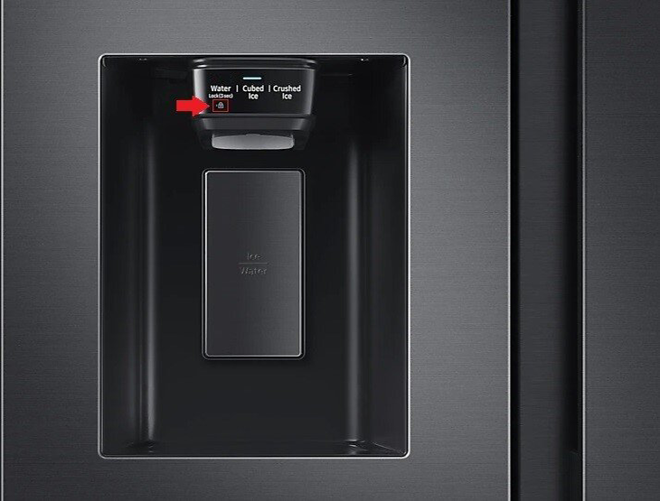 mở khóa lấy đá trên tủ lạnh Samsung Family Hub