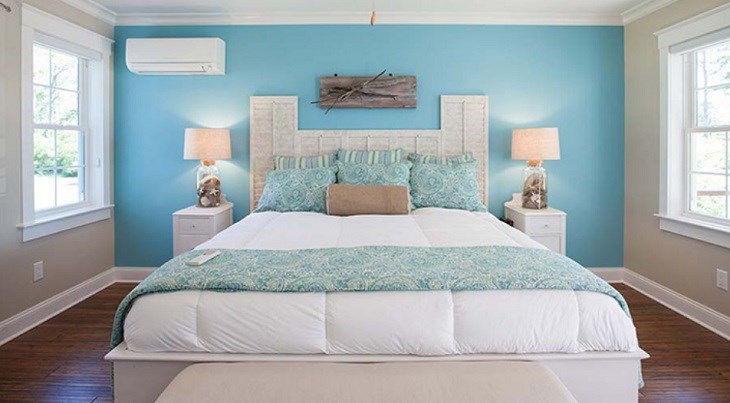 Nên đóng kín cửa và sử dụng rèm che để giúp điều hòa hoạt động hiệu quả bên trong căn phòng