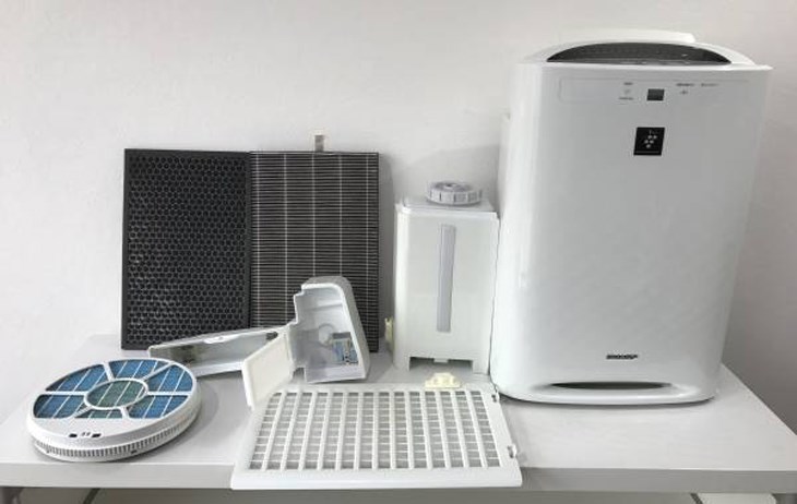 Phơi khô các bộ phận của máy lọc không khí Sharp