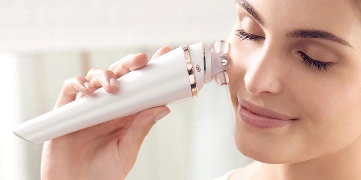 Máy massage mặt hỗ trợ bạn nâng cơ mặt, mang đến một làn da căng tràn sức sống