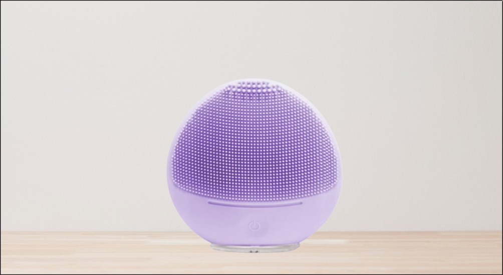 Máy rửa mặt và massage Halio Purple Rain ứng dụng công nghệ làm sạch sóng rung Sonic Wave hỗ trợ làm sạch sâu bụi bẩn