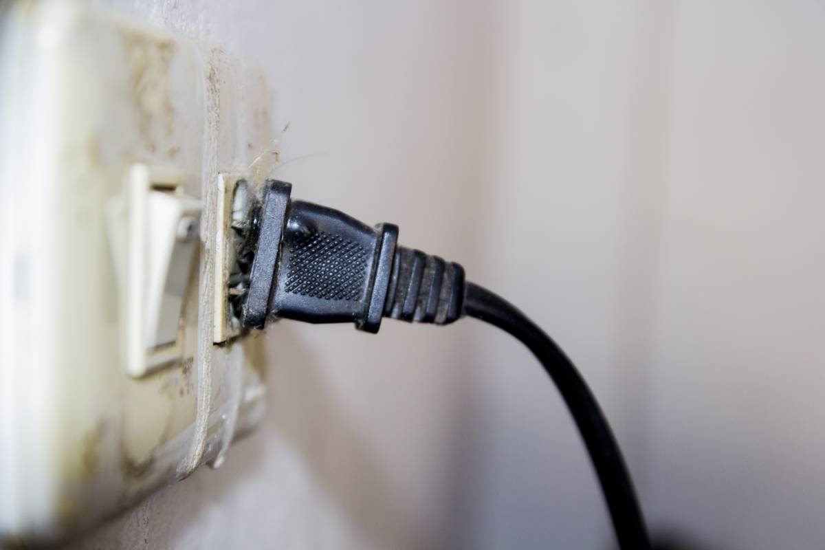 Các thiết bị điện bị hư hỏng