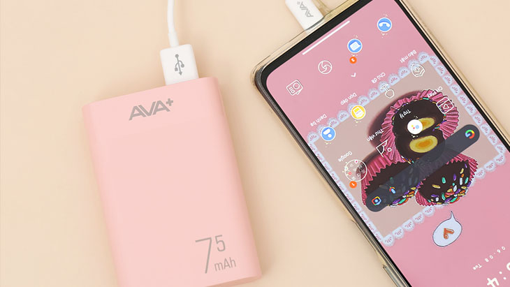 Không nên vừa nạp vừa xả pin cùng lúc