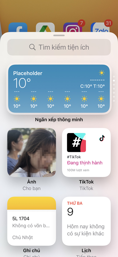 Thêm widget từ màn hình chính iPhone