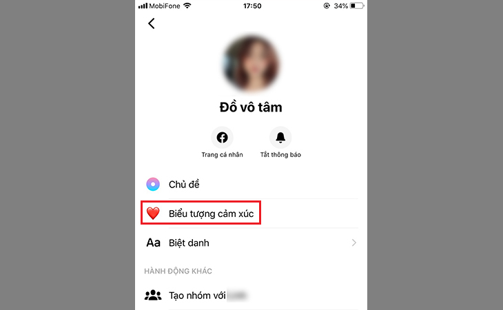 Nhấn vào Biểu tượng cảm xúc