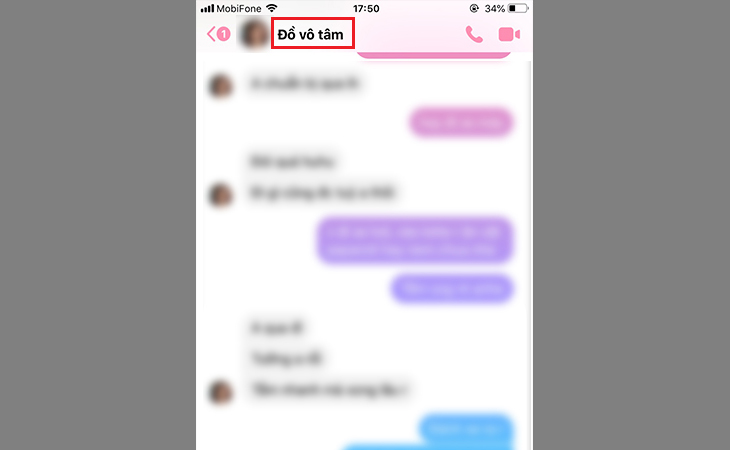 Nhấn vào tên tài khoản của bạn chat ở phía trên