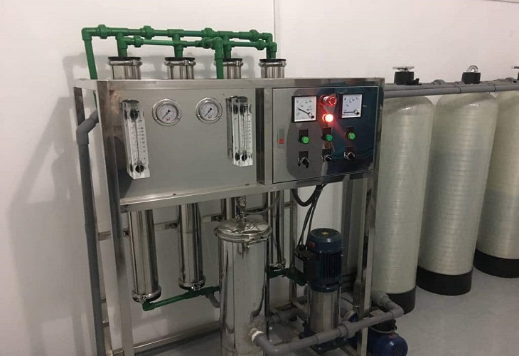 Sử dụng máy lọc nước RO là phương pháp chuyên nghiệp để lọc nguồn nước bị nhiễm mặn
