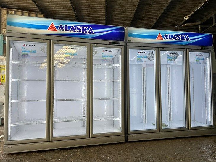 Đảm bảo tủ mát Alaska đã được đóng chặt và không bị hở bất kỳ vị trí nào