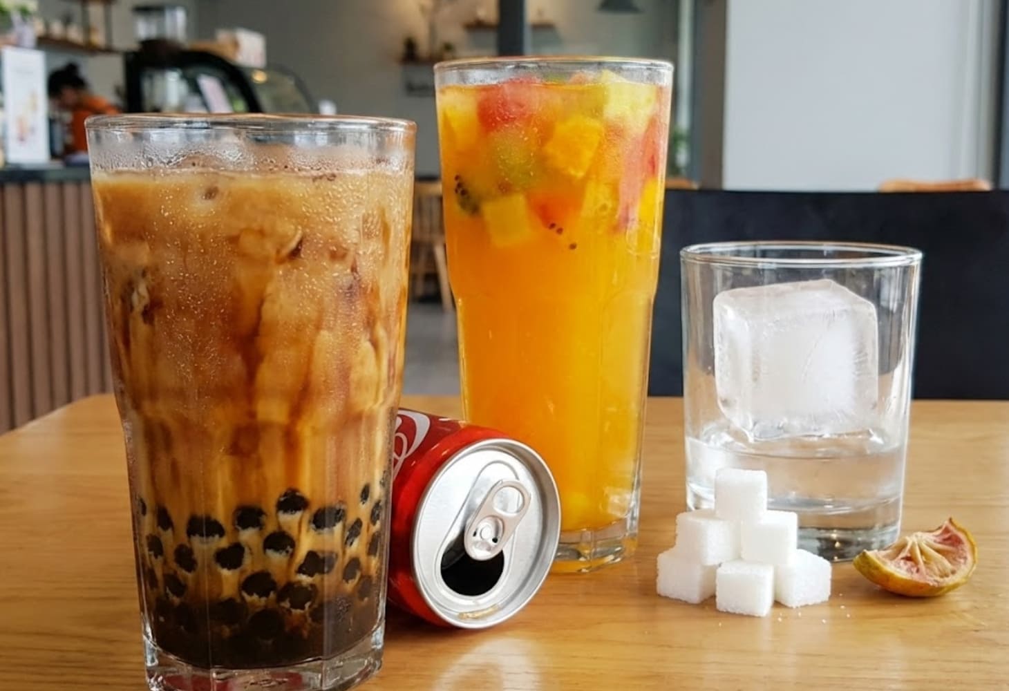 Đồ uống ngọt chứa nhiều calo rỗng