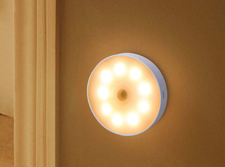 Đèn LED cảm biến chuyển động