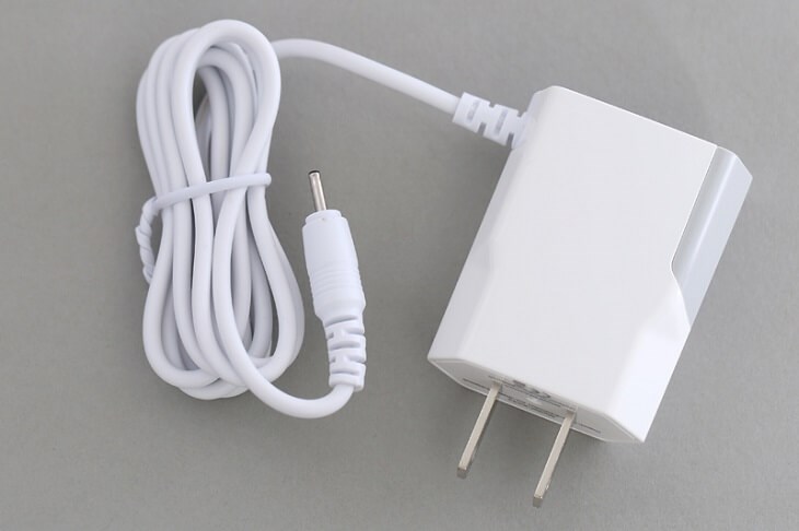 Adapter sạc dây Nokia đầu nhỏ 1m 5W e.Saver X032 Trắng có vỏ ngoài chống rò rỉ điện an toàn