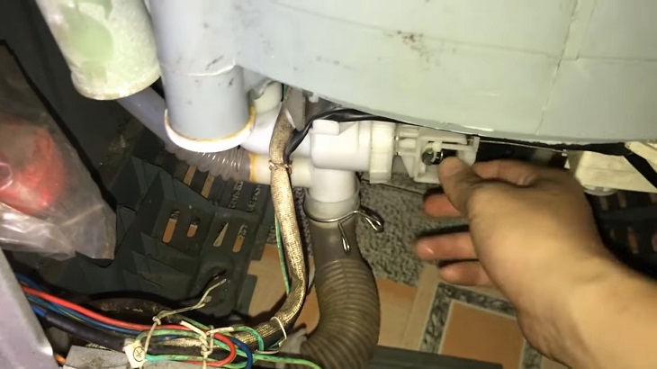Dấu hiệu cho thấy van xả máy giặt bị hỏng
