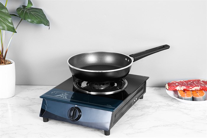 Chảo Elmich Nero EL-3772 sở hữu thiết kế hiện đại, phù hợp với nhiều không gian bếp