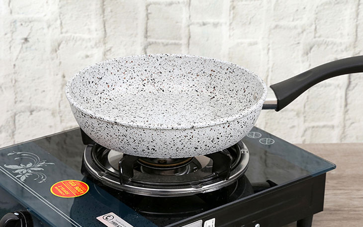 Chảo nhôm chống dính đáy từ 24 cm Supor F23A24IH