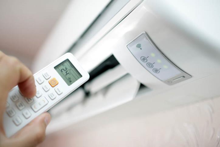 Khi đã làm lạnh phòng đến mức mong muốn và chỉ cần duy trì nhiệt độ, bạn có thể sử dụng chế độ Eco