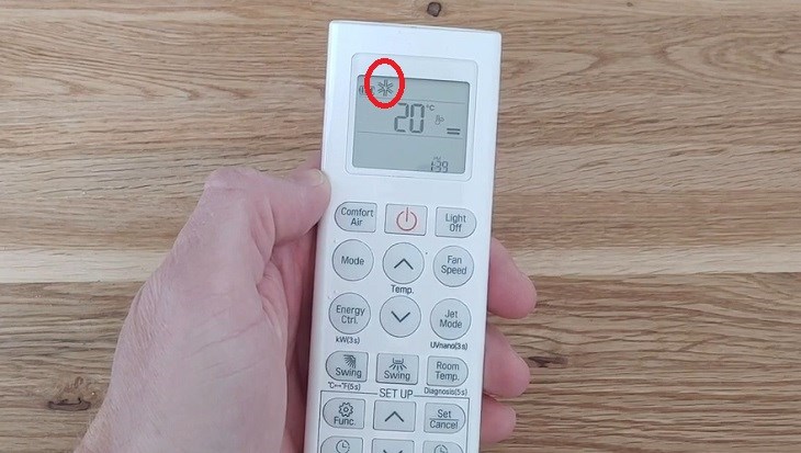 Chế độ MODE Cool có biểu tượng hình hoa tuyết khi được kích hoạt