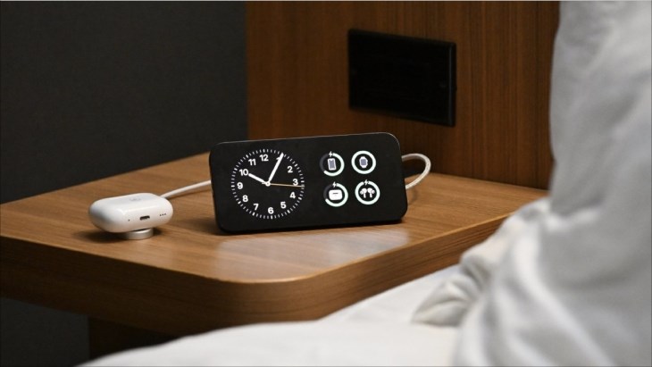 Standby là chế độ hiển thị màn hình đặc biệt trên hệ điều hành iOS 17