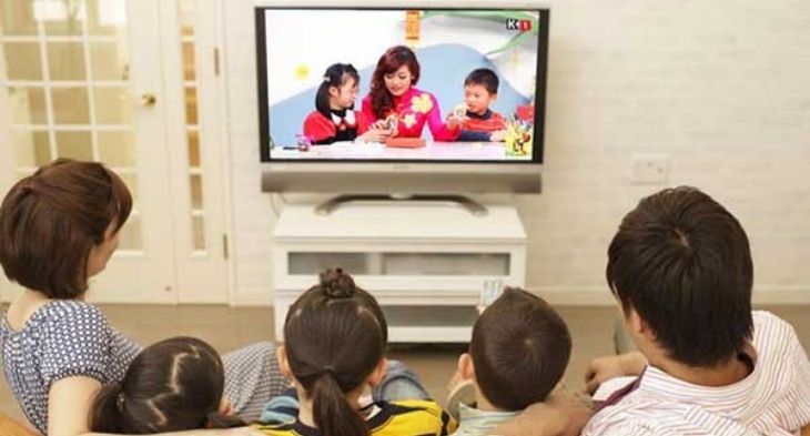 Độ sáng màn hình tivi không thích hợp xem cận cảnh