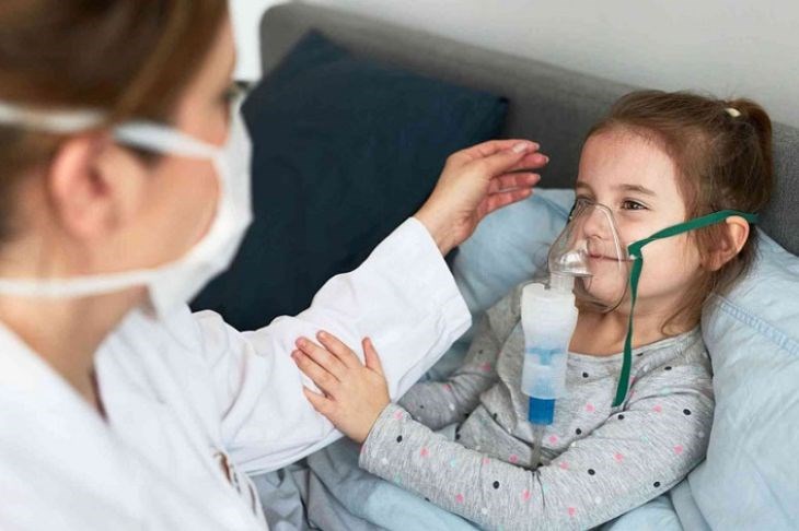 Bạn chỉ nên cho bé dùng máy xông khí dung khi có chỉ định của bác sĩ
