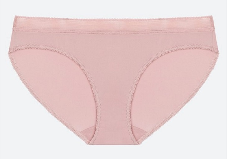 Quần lót được làm từ vải microfiber
