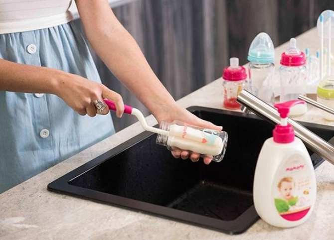 Nước rửa bình sữa chuyên dụng.