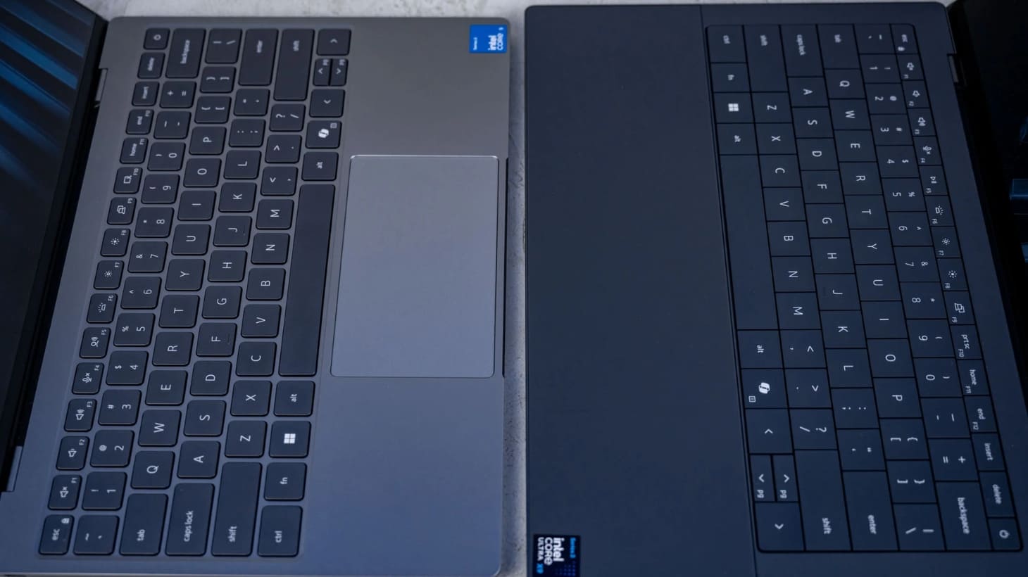 Laptop Dell XPS sử dụng touchpad vật lý truyền thống