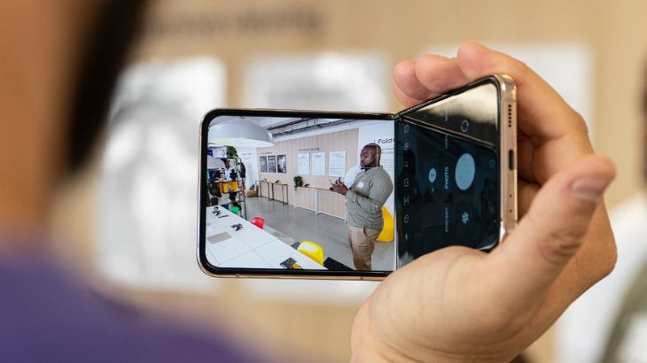 Camera với chế độ lấy nét nhanh