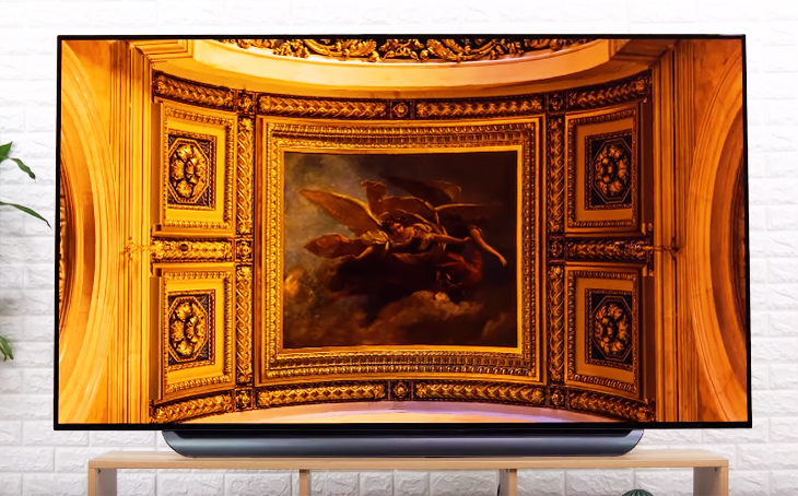 Màn hình OLED và tấm nền IPS hiển thị hình ảnh chính xác