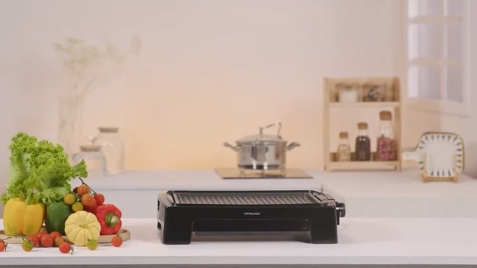 Bếp nướng điện Lock&Lock có thiết kế đơn giản, nhỏ gọn dễ di chuyển