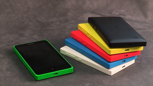 Thiết kế trẻ trung và đa dạng màu sắc trên Nokia X