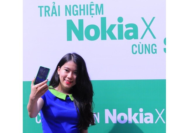 Tuy không có camera trước nhưng bạn vẫn có thể tự tạo nên những bức ảnh cho riêng mình