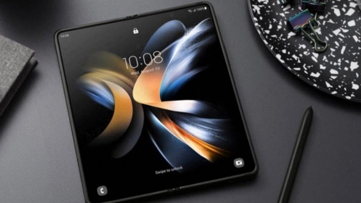 Samsung Galaxy Z Fold5 sở hữu thiết kế mỏng nhẹ tích hợp khay chứa S-Pen