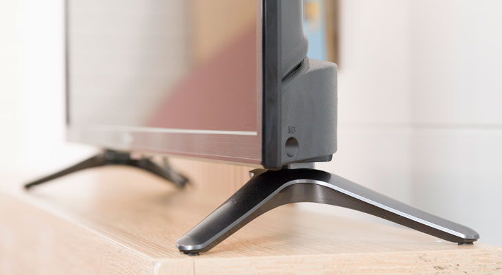 tivi Casper 32 inch 32HN5000 - chân đế