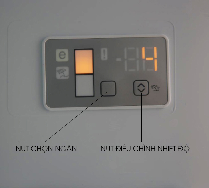 Bảng điều khiển - Tủ lạnh Beko Inverter 323 lít RCNT340I50VZX