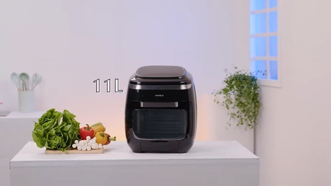 Khoang lò rộng rãi 11 lít phục vụ tốt cho gia đình đông người