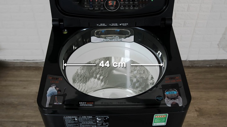 Lồng giặt có đường kính lớn 44cm