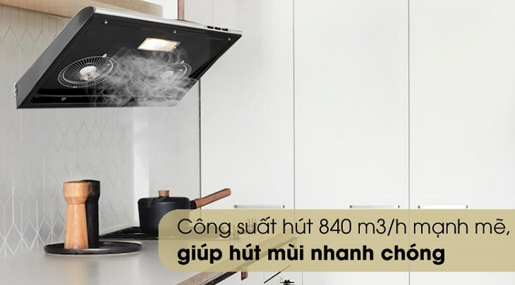 Máy hút khói Sakura SR- 2883B có công suất hút lớn 840 m3/giờ dễ dàng loại sạch khói, mùi trong không khí
