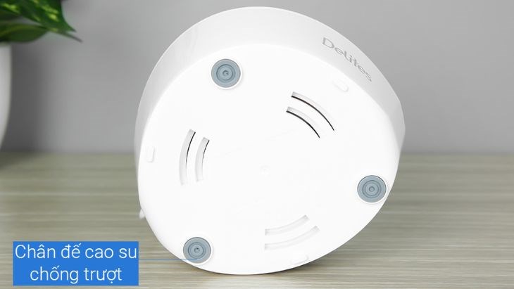Thiết kế chân đế chống trượt giúp máy đứng vững khi hoạt động
