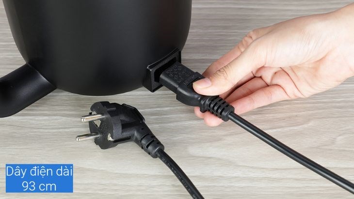 Chi tiết dây điện rời có thể tháo ra khỏi ca lẩu điện mini Lock&Lock