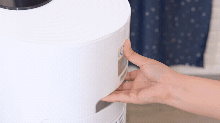 Có bánh xe dễ dàng di chuyển - Quạt điều hòa Midea AC120-18AR