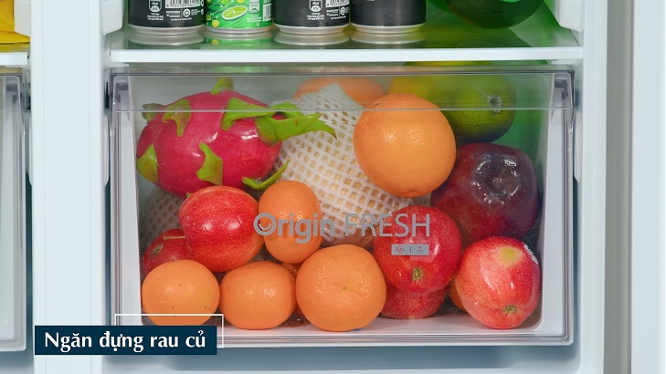 Ngăn đựng rau củ đủ diện tích bảo quản cho gia đình trong 2 ngày