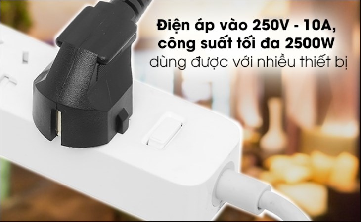 Dây nguồn đa năng DMAX 0.85m DD-004-BLACK-0.85M có điện áp vào 250V - 10A, công suất tối đa 2500W giúp cấp điện tốt cho nhiều thiết bị