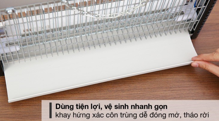Đèn bắt muỗi AVA JB20E-2X10W có khay đựng xác côn trùng có thể tháo rời, tiện lợi cho việc vệ sinh