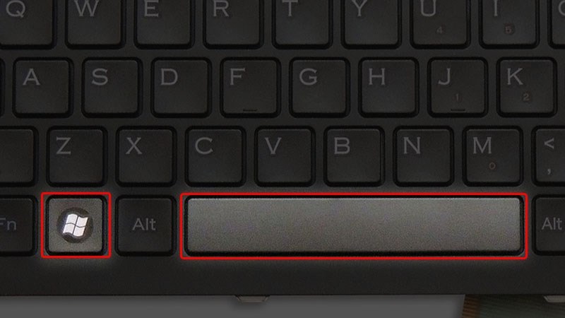 Bạn có thể nhấn tổ hợp phím Windows + Space để quay lại màn hình chính Desktop