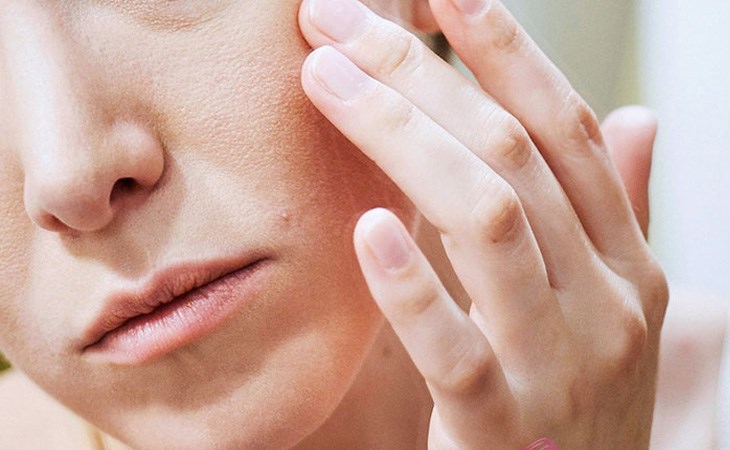Độ ẩm quá thấp khiến làn da bị nức nẻ