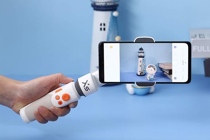 Gimbal chuyển động mượt mà ấn tượng
