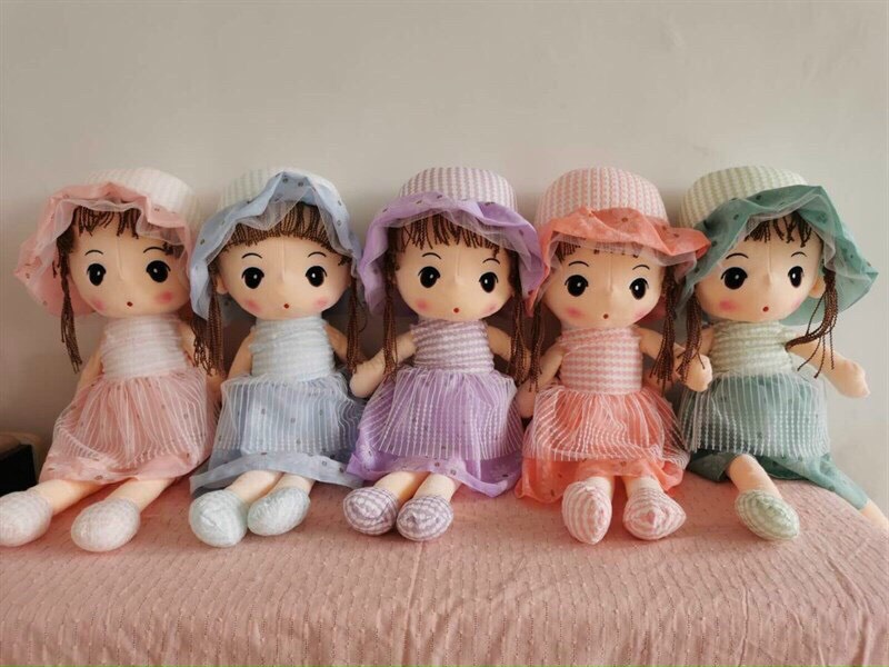 Búp bê nhồi bông mềm mại, đáng yêu