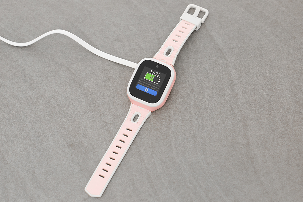 Đồng hồ định vị trẻ em 4G Kidcare S6 Hồng thiết kế trẻ trung, dễ thương