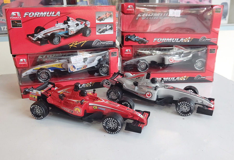 Xe đua F1 đồ chơi